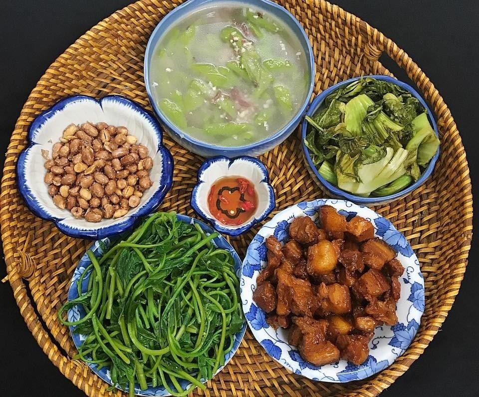 Goi y mam com gia dinh thuan Viet cho ngay nghi le gio To hinh anh