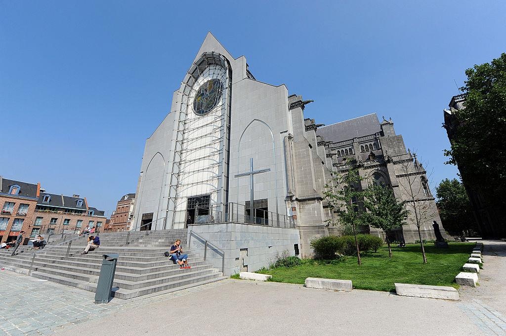 Nha tho Duc Ba Paris anh 4