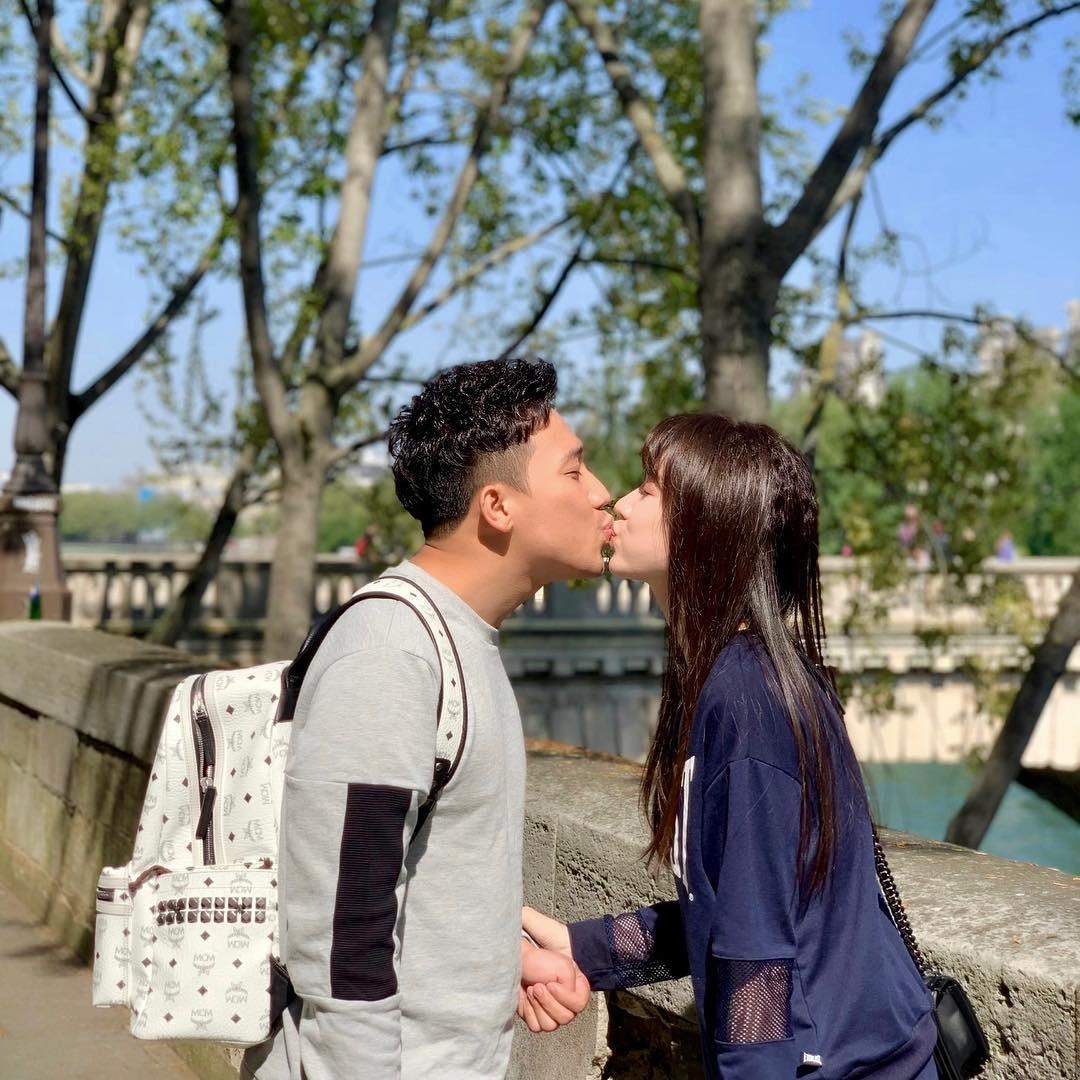 Sao Viet du lich anh 2