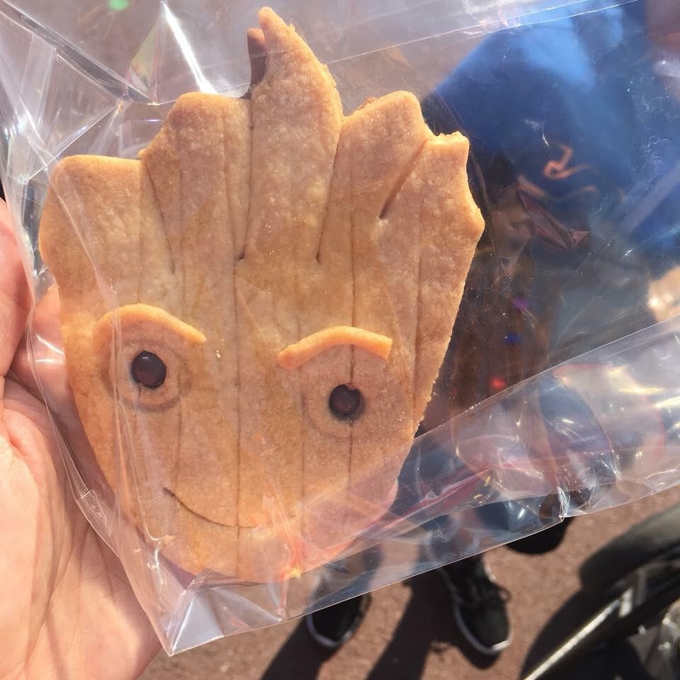 Mon an cam hung Avengers anh 2