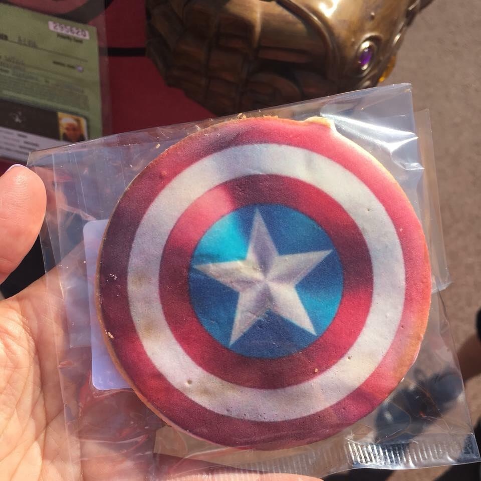 Mon an cam hung Avengers anh 3