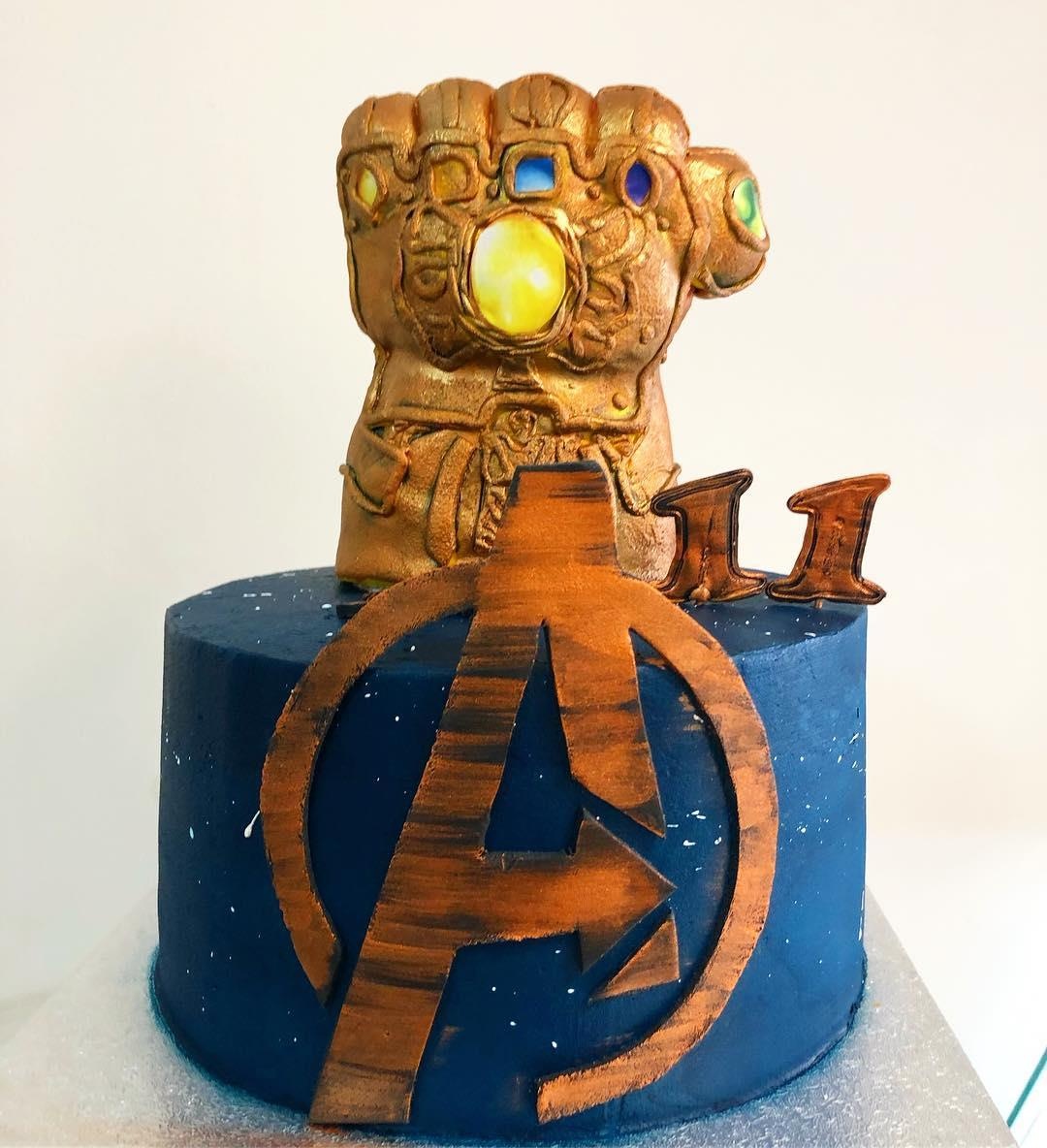 Mon an cam hung Avengers anh 8