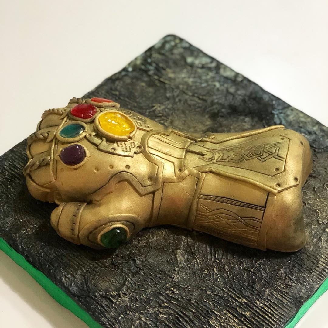 Mon an cam hung Avengers anh 9