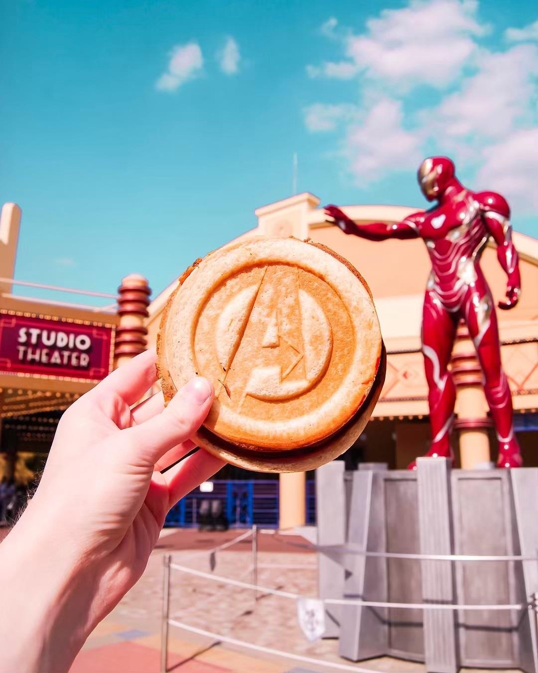 Mon an cam hung Avengers anh 5