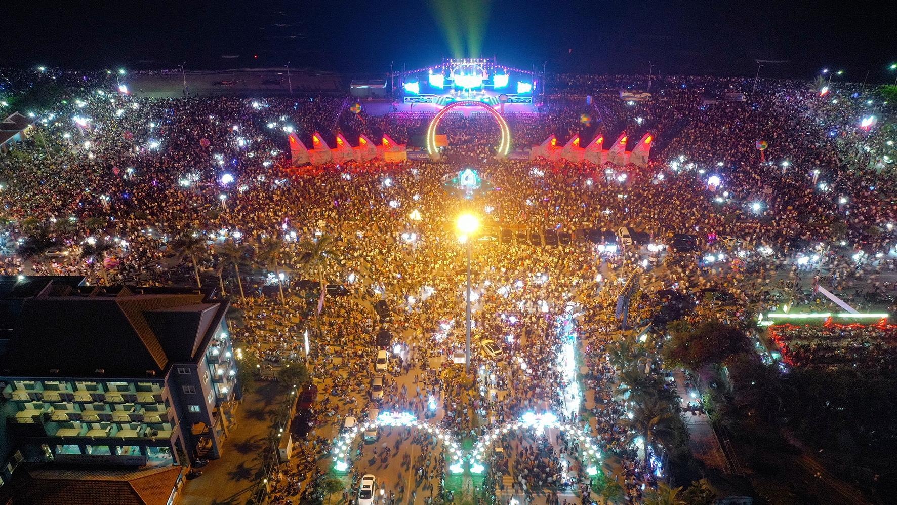 BIen Cua Lo chat kin du khach anh 3