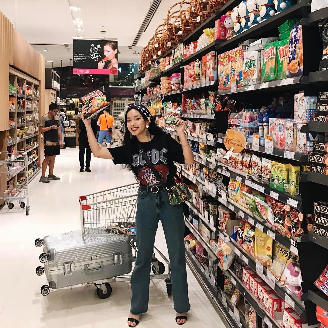 Check-in sieu thi anh 9