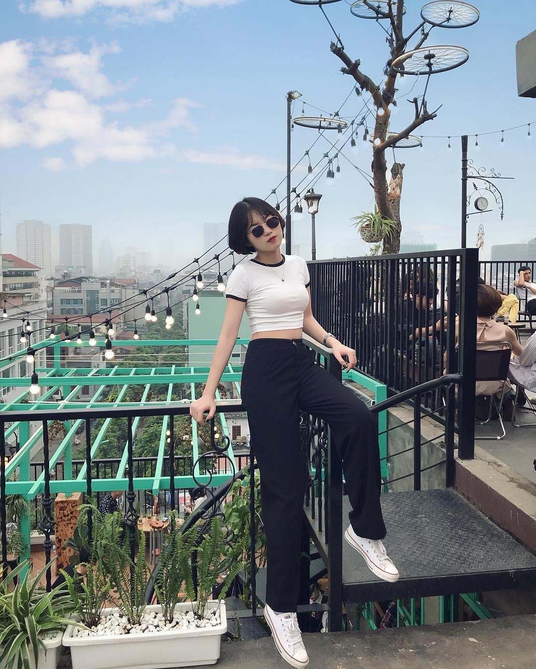 Quan ca phe san thuong anh 2