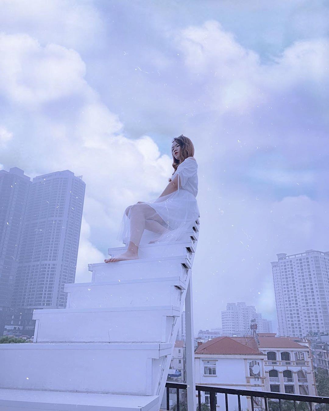 Quan ca phe cau thang vo cuc Ha Noi anh 3