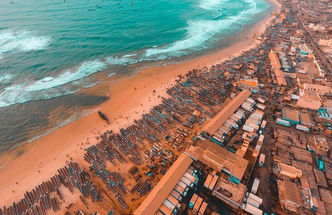 Biển Tây Phi, xuồng gỗ nghìn USD, du lịch biển ảnh 4 Bien Tay Phi, xuong go nghin USD, du lich bien anh 4