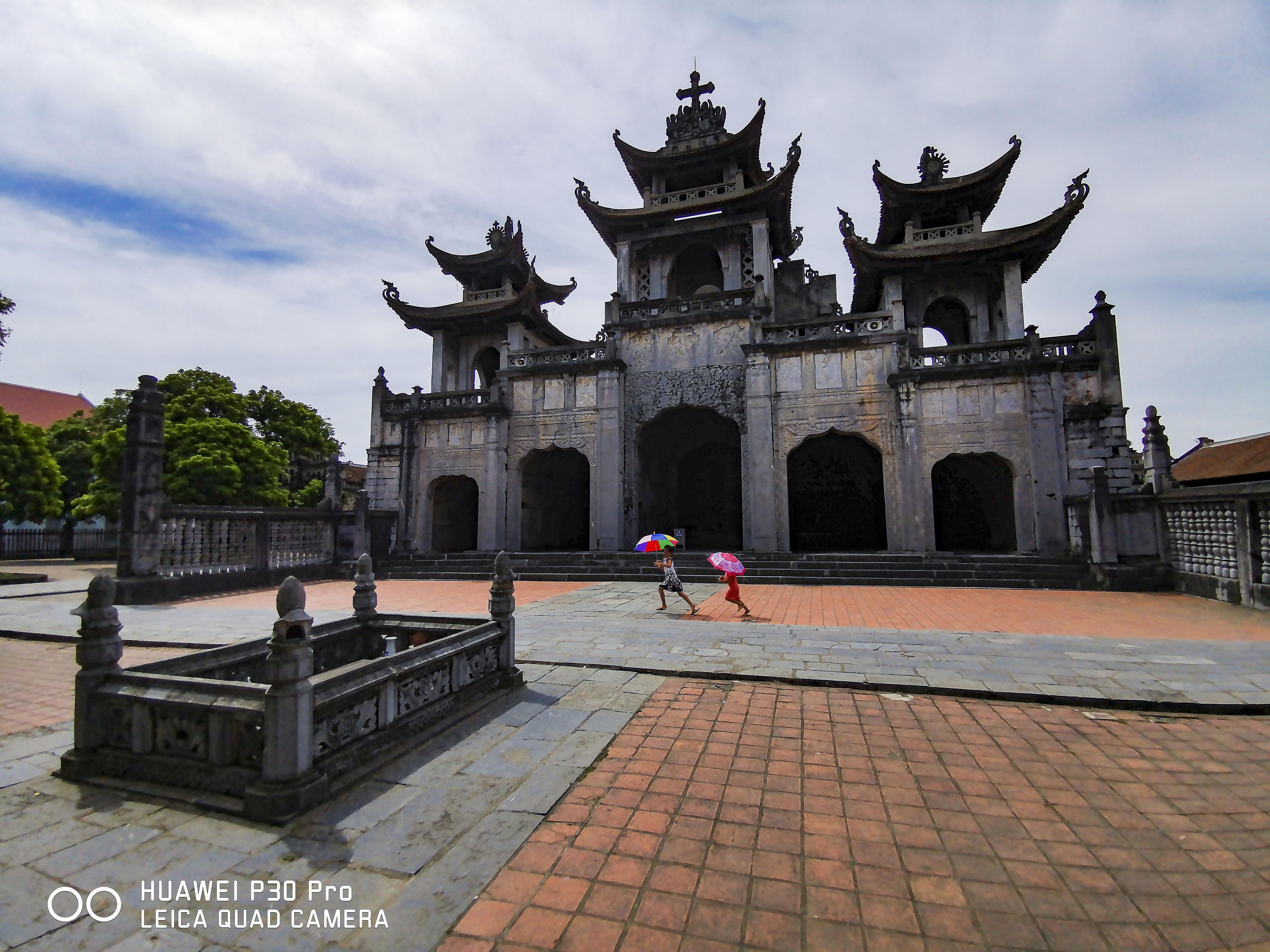 Picture-Perfect anh 1