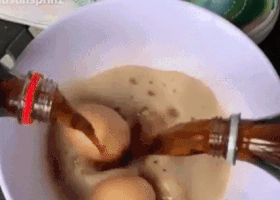 Dieu gi xay ra neu ngam trung vao nuoc ngot co ga? hinh anh