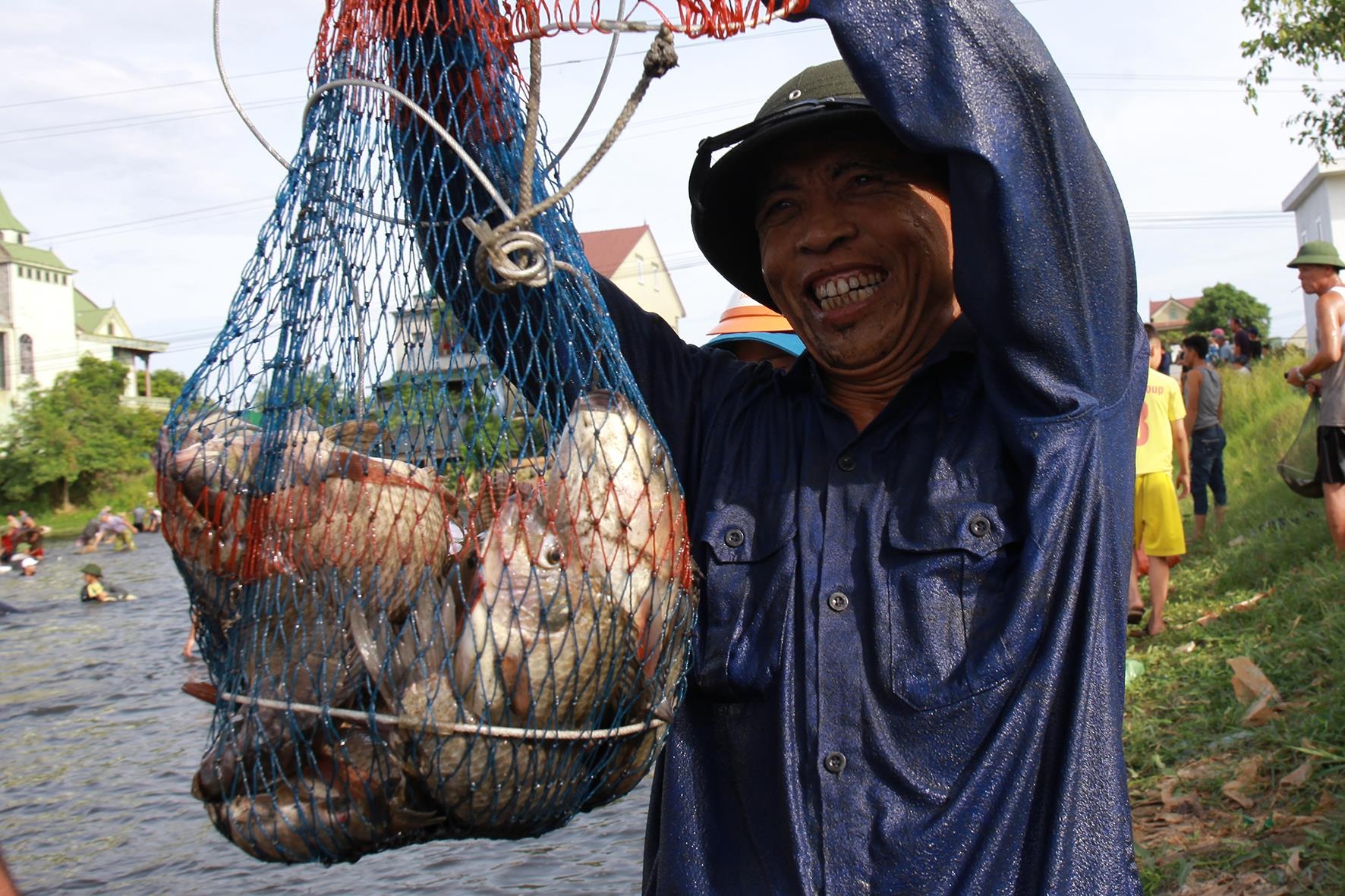 Le hoi danh bat ca anh 6