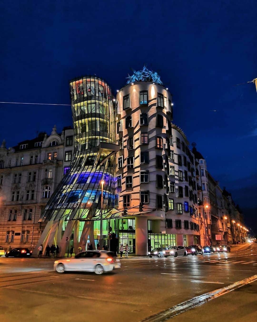 Thanh pho khong ngu anh 10