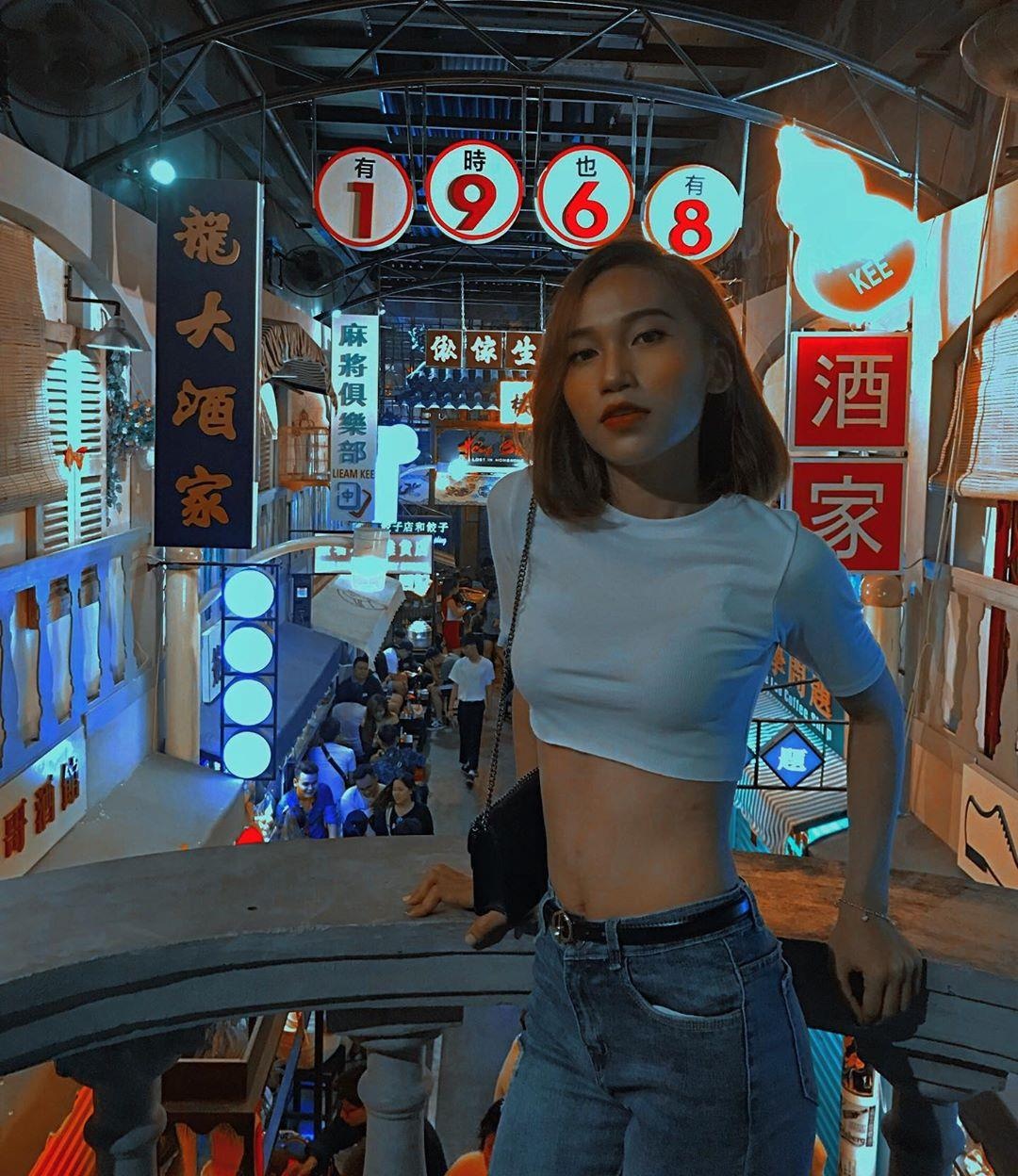 Hem bia Sai Gon anh 2