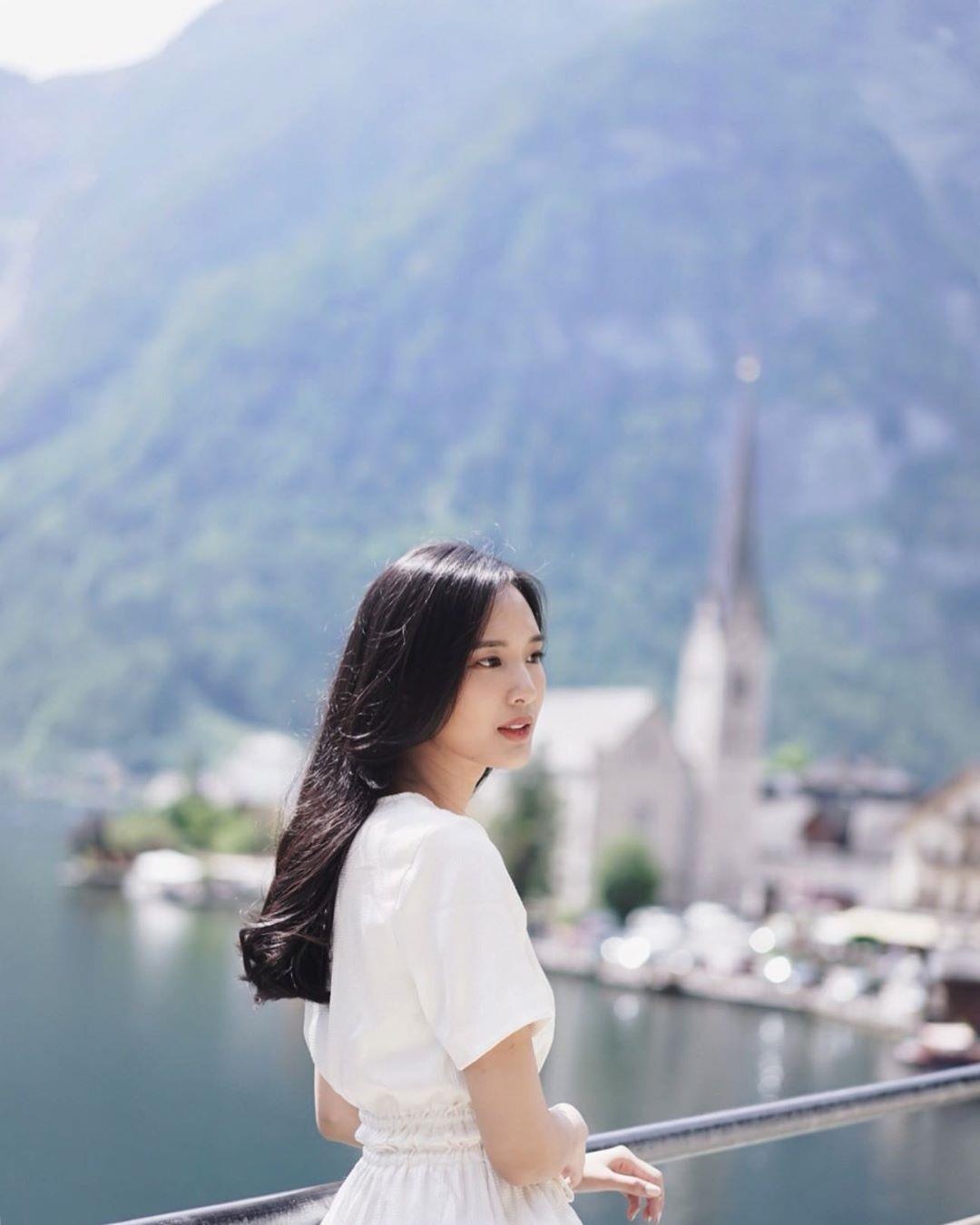 Lang co chau Au anh 5