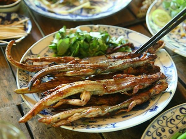 Dong nuong la mon dac san noi tieng o vung nao? hinh anh