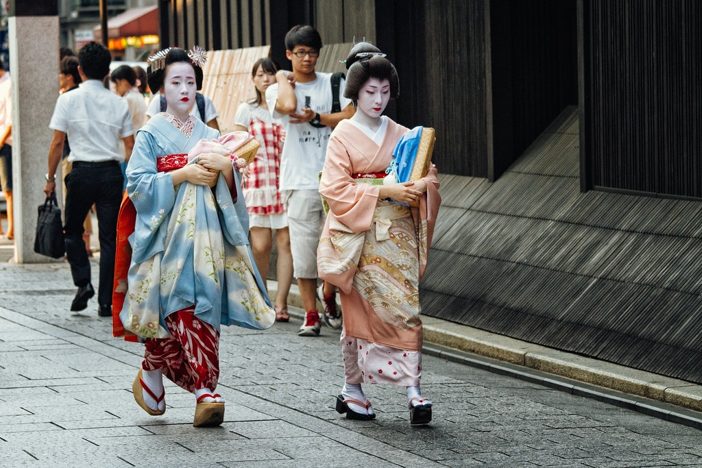 quay roi geisha anh 1