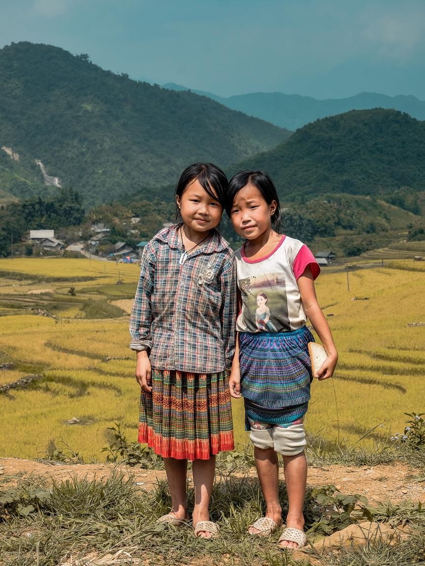 Y Ty mua vang anh 16