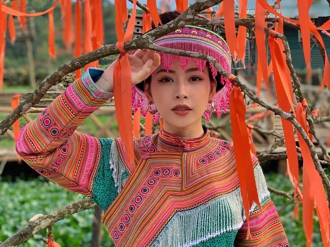 Chi Pu, Quynh Anh Shyn hoa gai ban trong anh du lich Sa Pa hinh anh