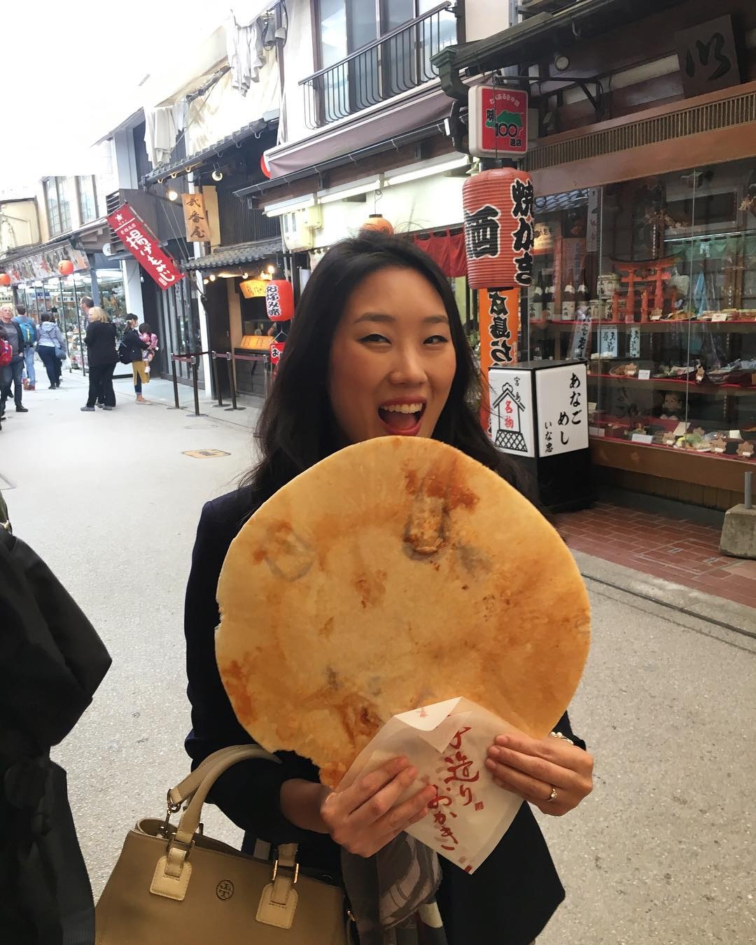 banh gao hoa thach anh 8