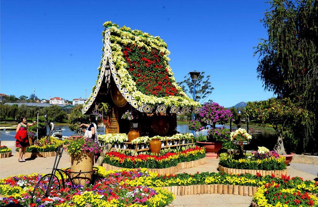 Thang 12 ghe mien dat lanh nghe ke chuyen Da Lat va hoa hinh anh