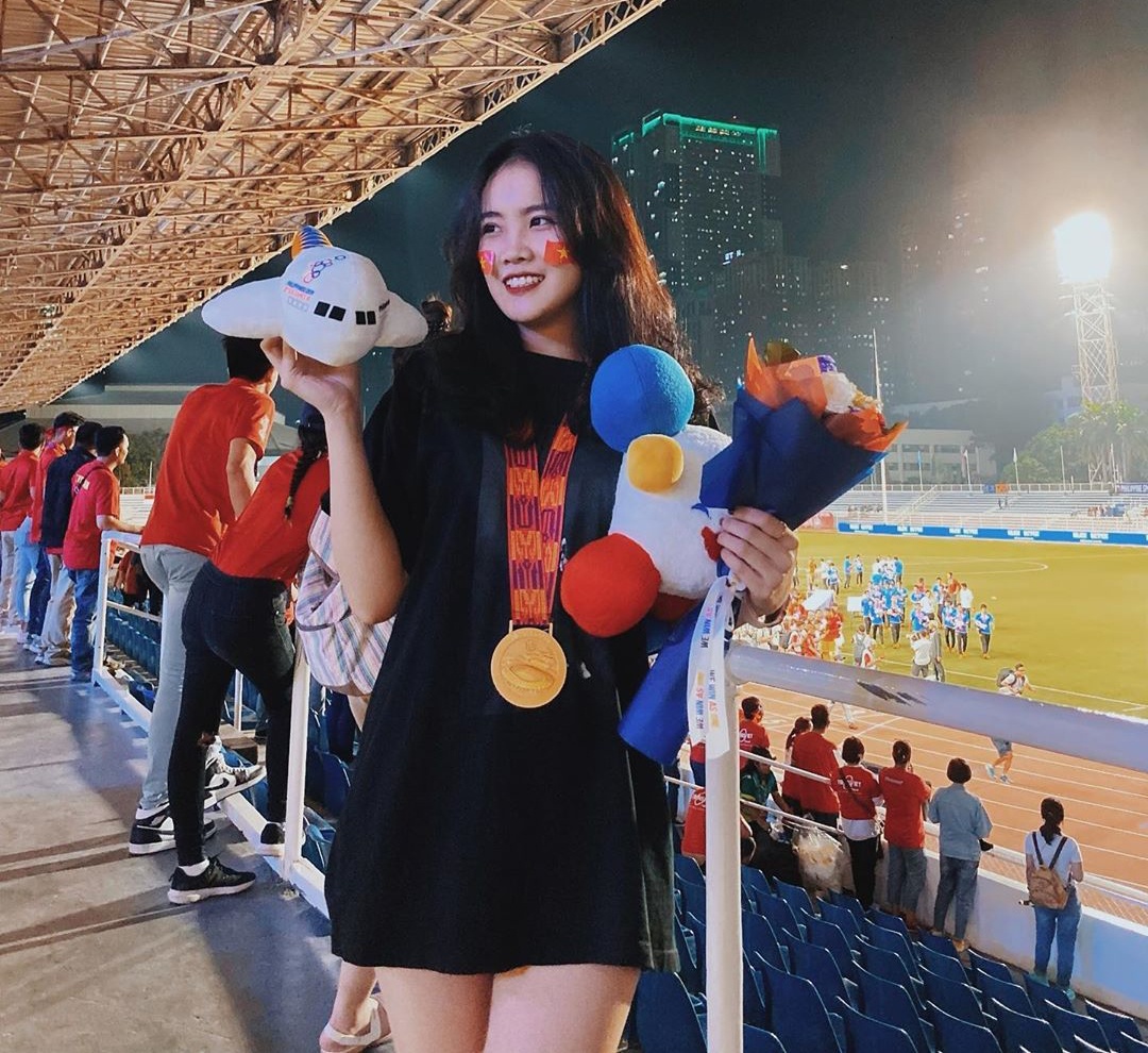 Ban gai Van Hau anh 1