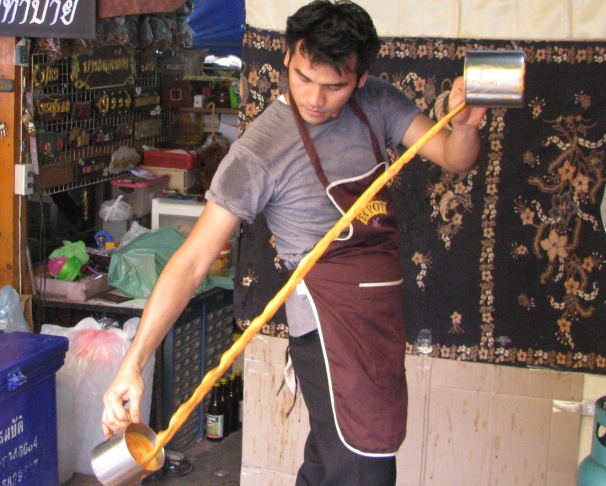 Tra sua mua o Thai Lan khien du khach to mo hinh anh