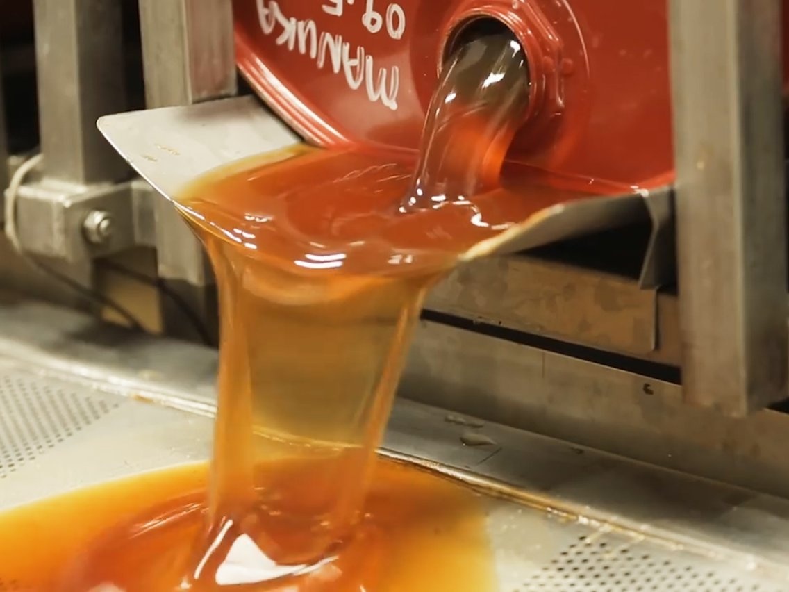 Loai mat ong duoc vi nhu vang long, danh cho gioi sieu giau hinh anh