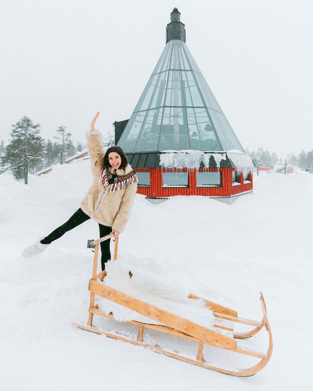 khach san nha kinh anh 6