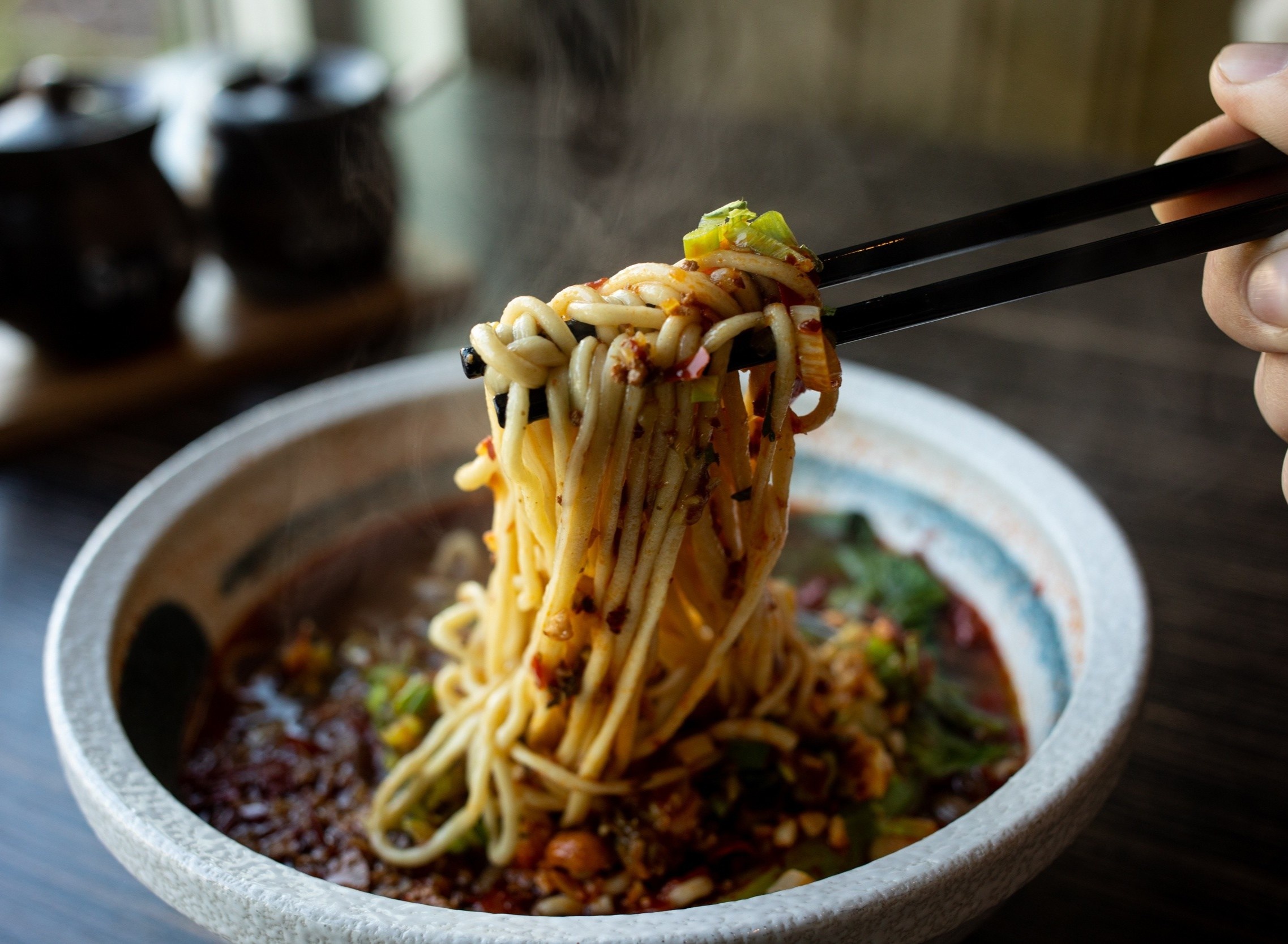 Mi me cay ngap sot ot noi tieng o Trung Khanh hinh anh