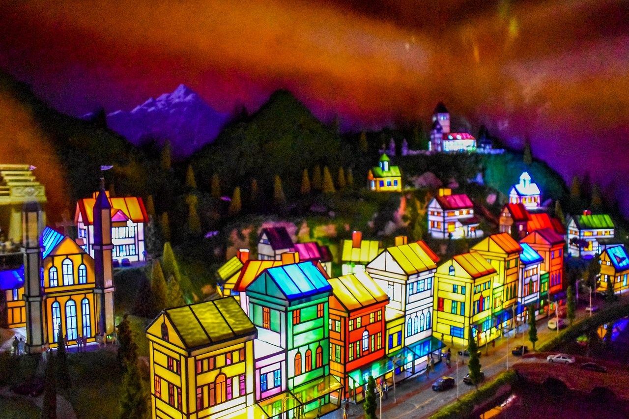 Lau dai lam tu thuy tinh o Han Quoc hinh anh