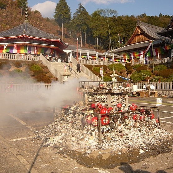 đốt búp bê Daruma ảnh 5 dot bup be Daruma anh 5