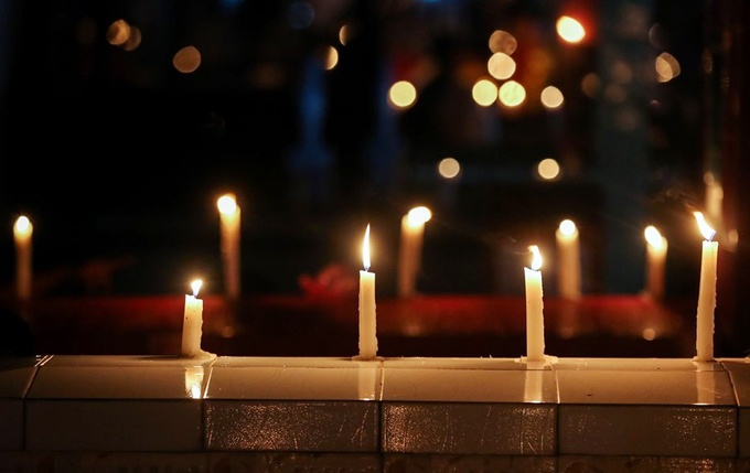 Nguoi Nhat thap nen, dong vien du khach bi cach ly vi virus corona hinh anh