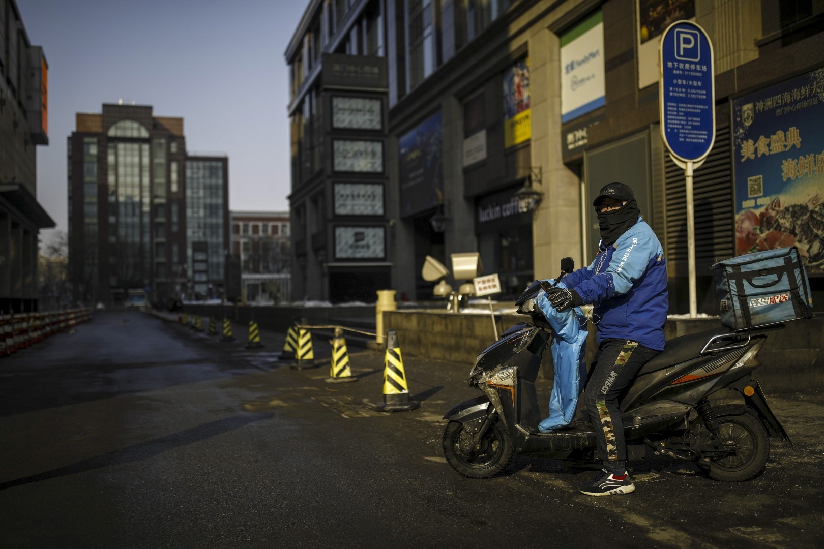 Bac Kinh trong mua dich benh anh 8