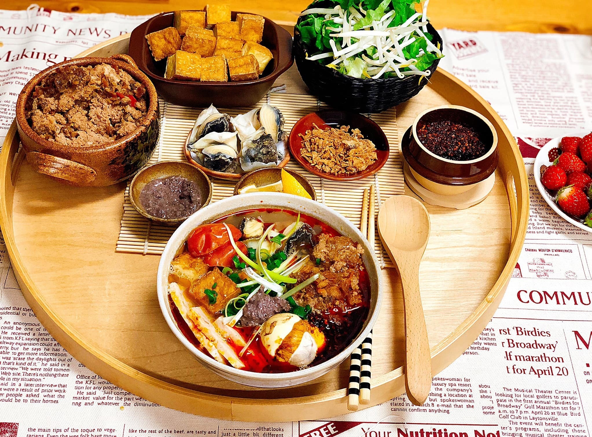 Gia dinh Viet o Nhat chia se cach nau an nhanh, du dinh duong mua dich hinh anh