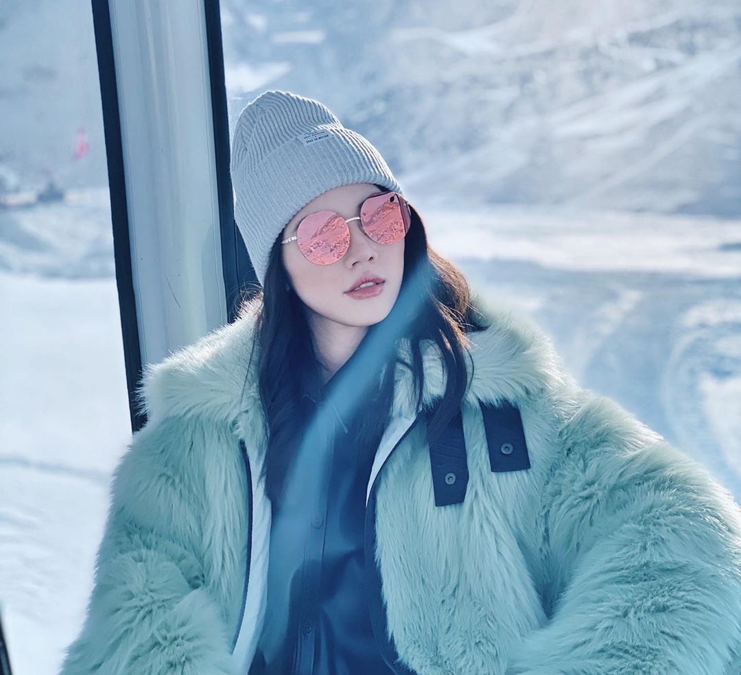 rich kid viet du lich o dau anh 2