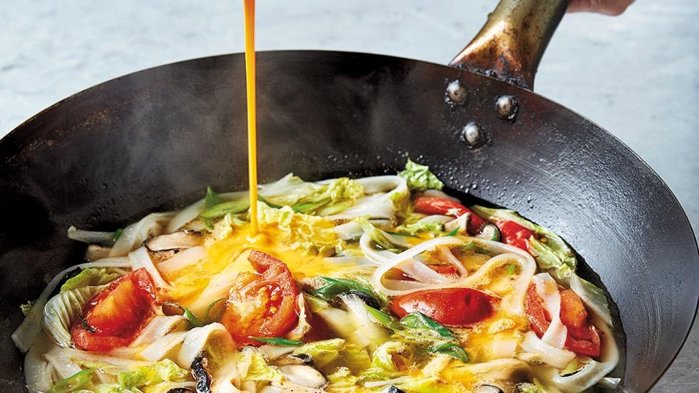 Meo lam canh trung ca chua hap dan hon phien ban goc hinh anh