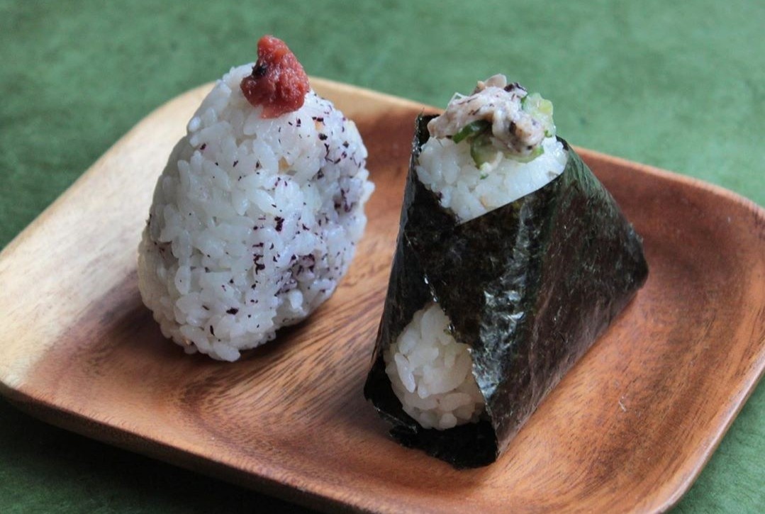 2 cach lam com nam cho bua an nha tien loi hinh anh