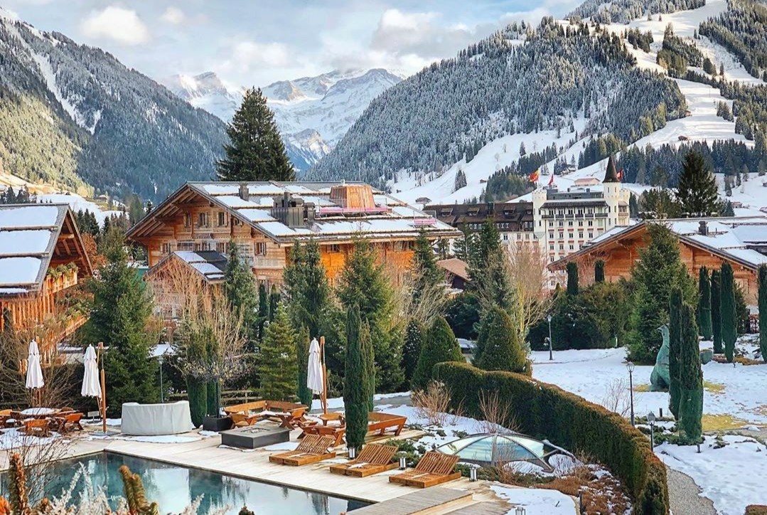 Khu nghi duong biet lap cua gioi thuong luu tai ngoi lang o Thuy Si hinh anh