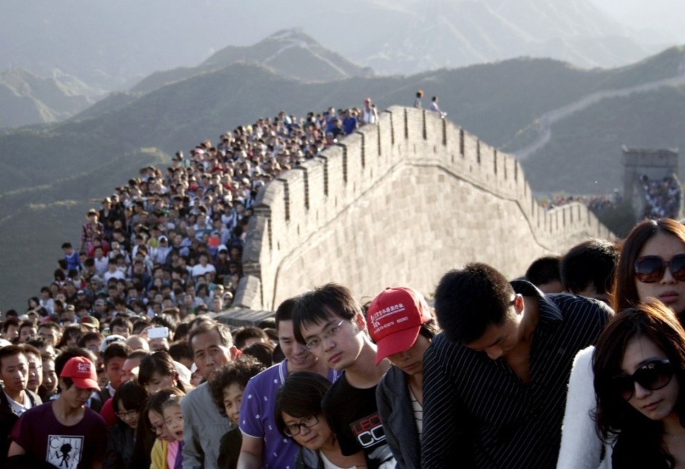 Trung Quoc lap so den, cong khai danh tinh du khach kem van minh hinh anh