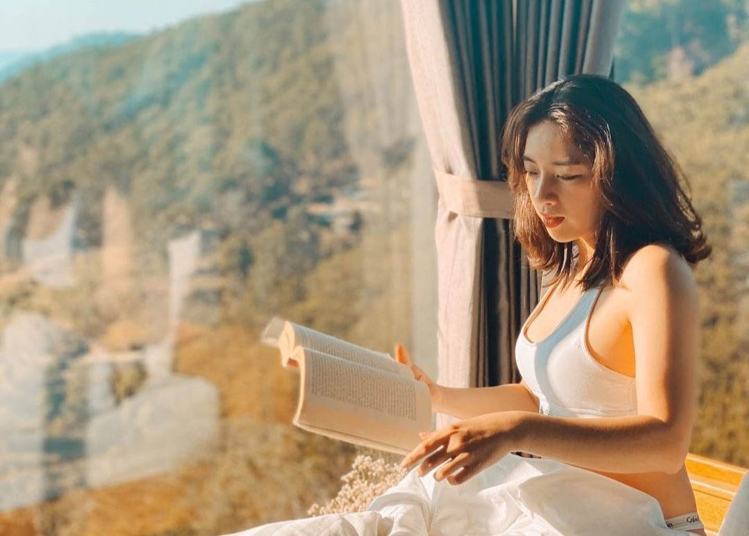 4 homestay cua kinh o Da Lat view doi nui dep nhu mo hinh anh