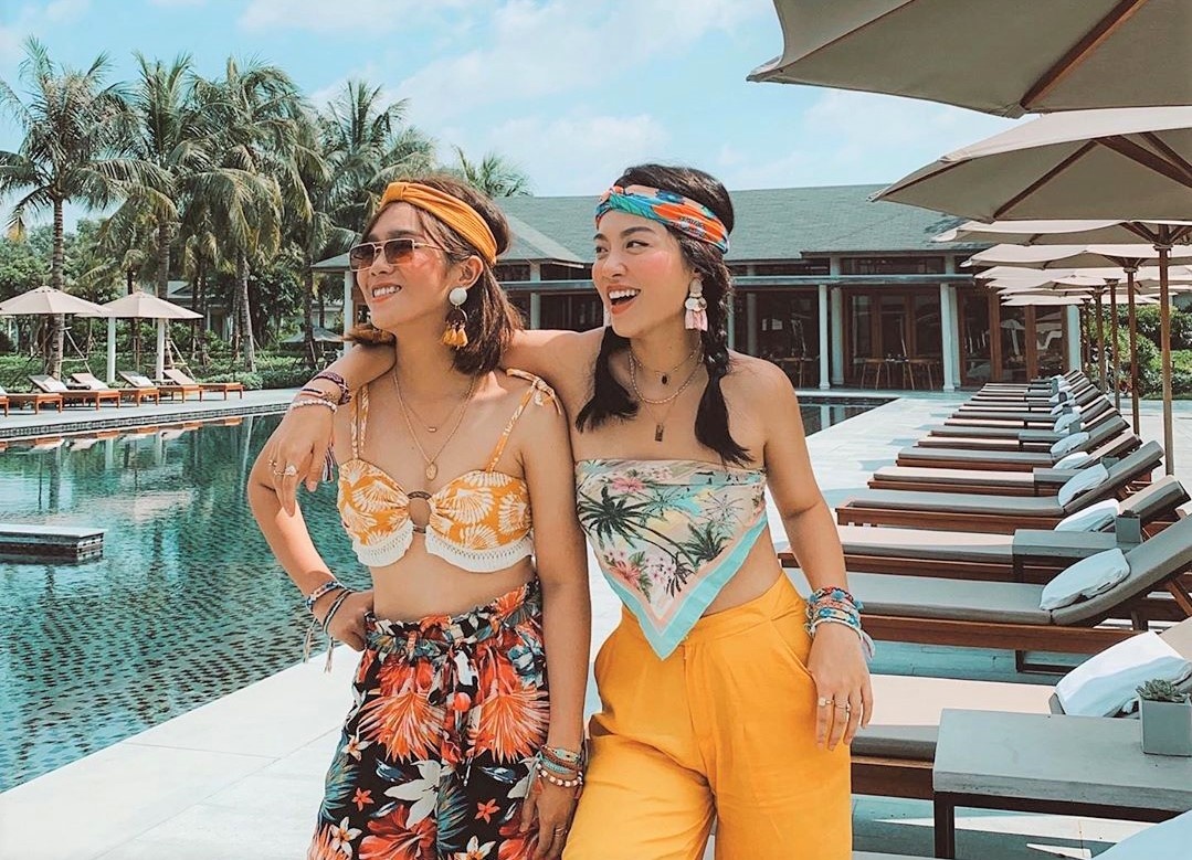 Dat phong khach san sat ngay du lich, lam sao de co gia tot? hinh anh