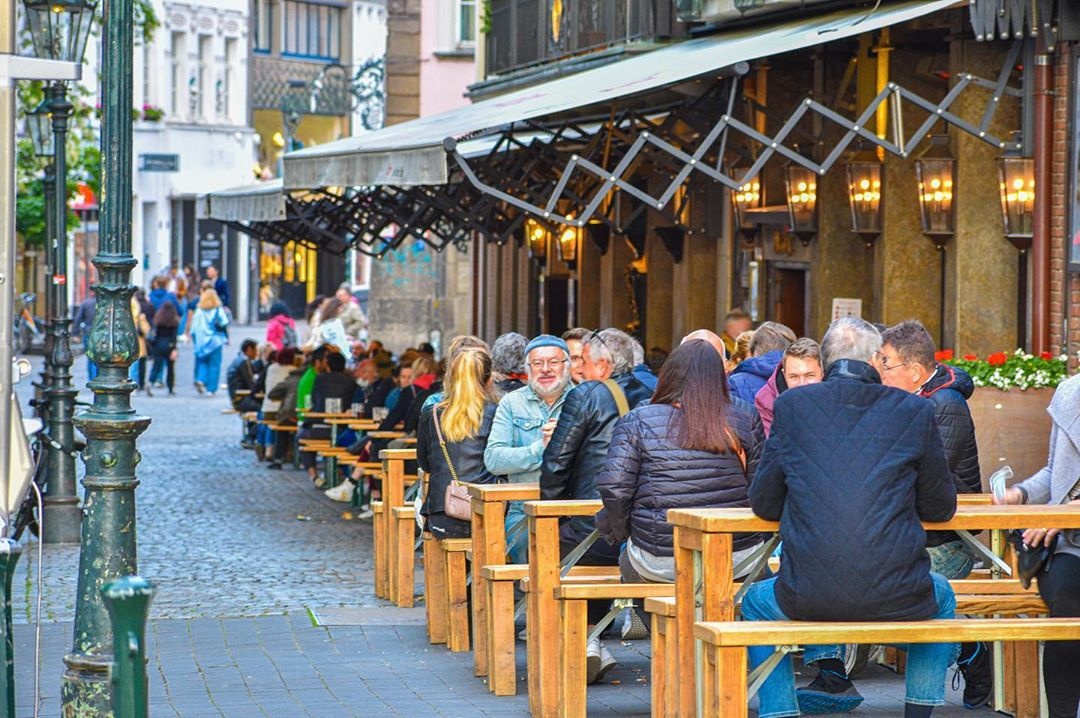 quan ca phe ven song anh 7