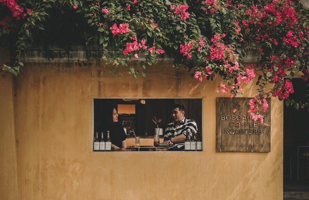 O cua so duoc gioi tre truy tim khi toi Hoi An hinh anh