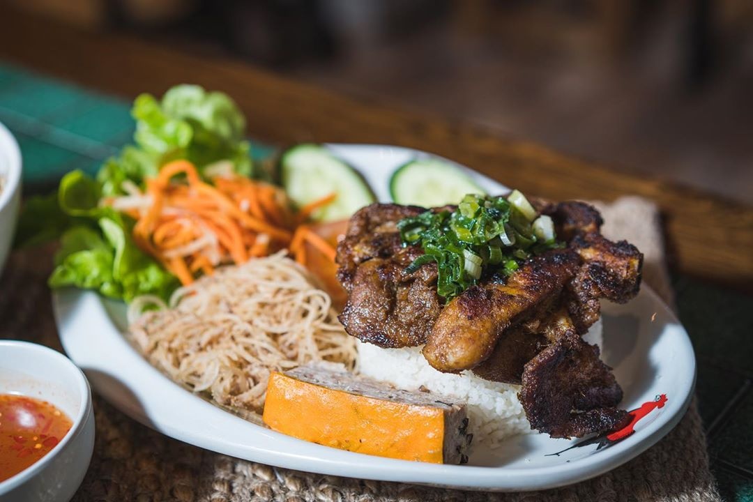 4 quan com tam ngon nuc tieng o TP.HCM hinh anh