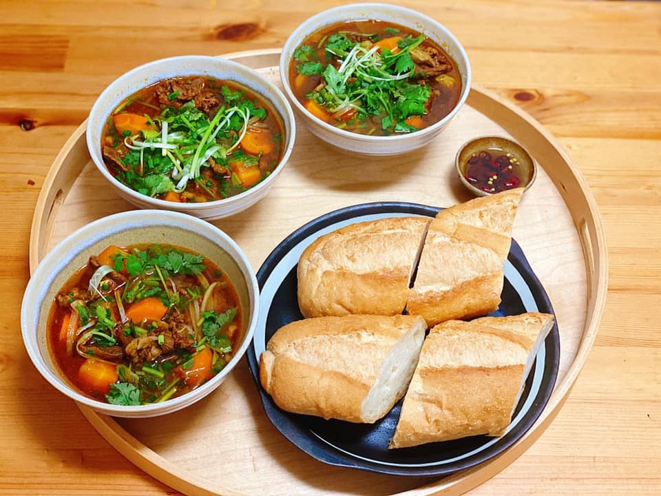 thuc don com nha buoi toi anh 1