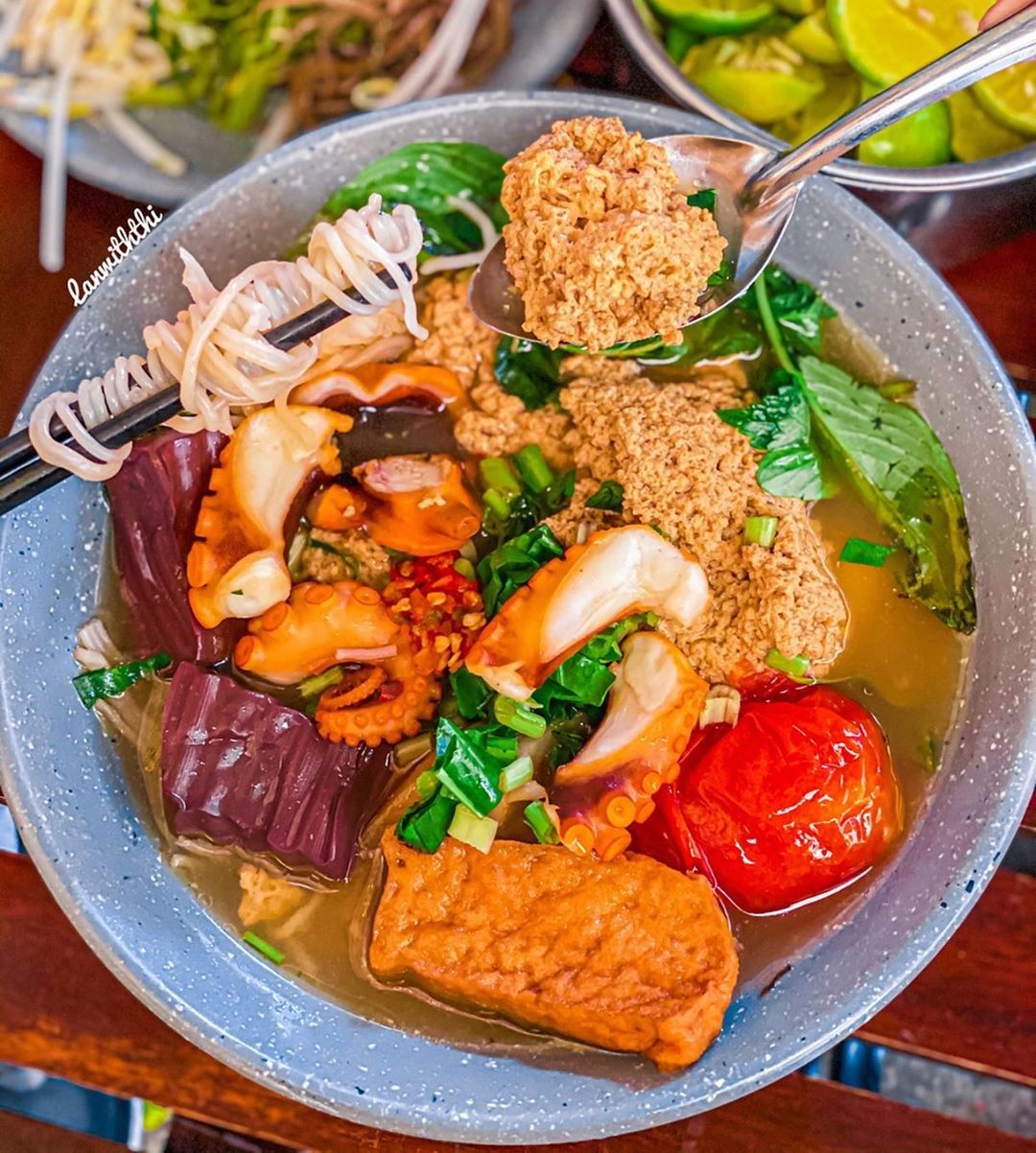 Bún riêu TP.HCM ảnh 4 Bun rieu TP.HCM anh 4