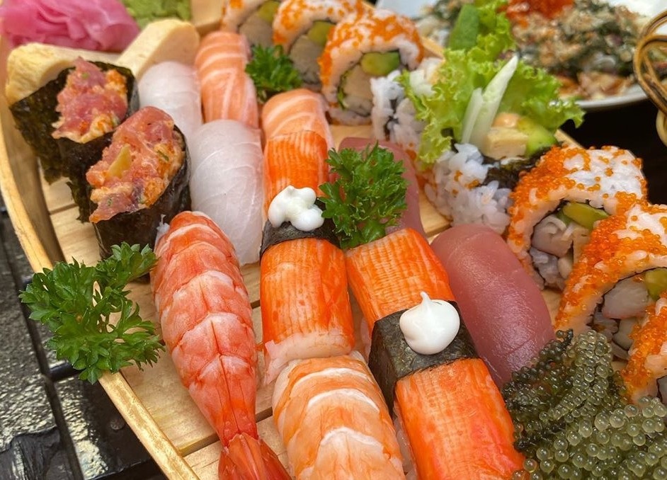 5 tiem sushi ngon, gia binh dan o TP.HCM hinh anh