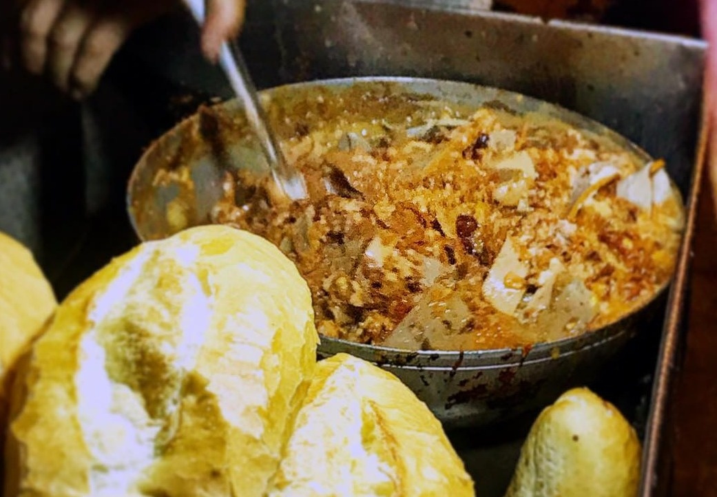 4 mon an khuya hut khach o Ha Noi hinh anh