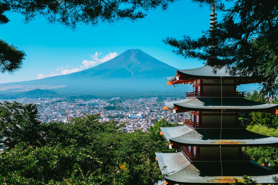 Trai nghiem nui Phu Si vao mua he hinh anh